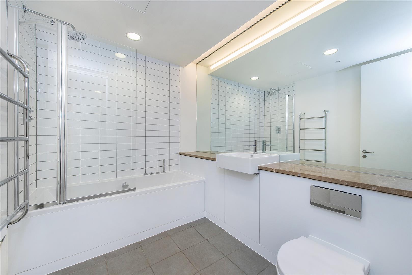 2 bed apartment to rent in FULHAM ROAD, London  - Property Image 9