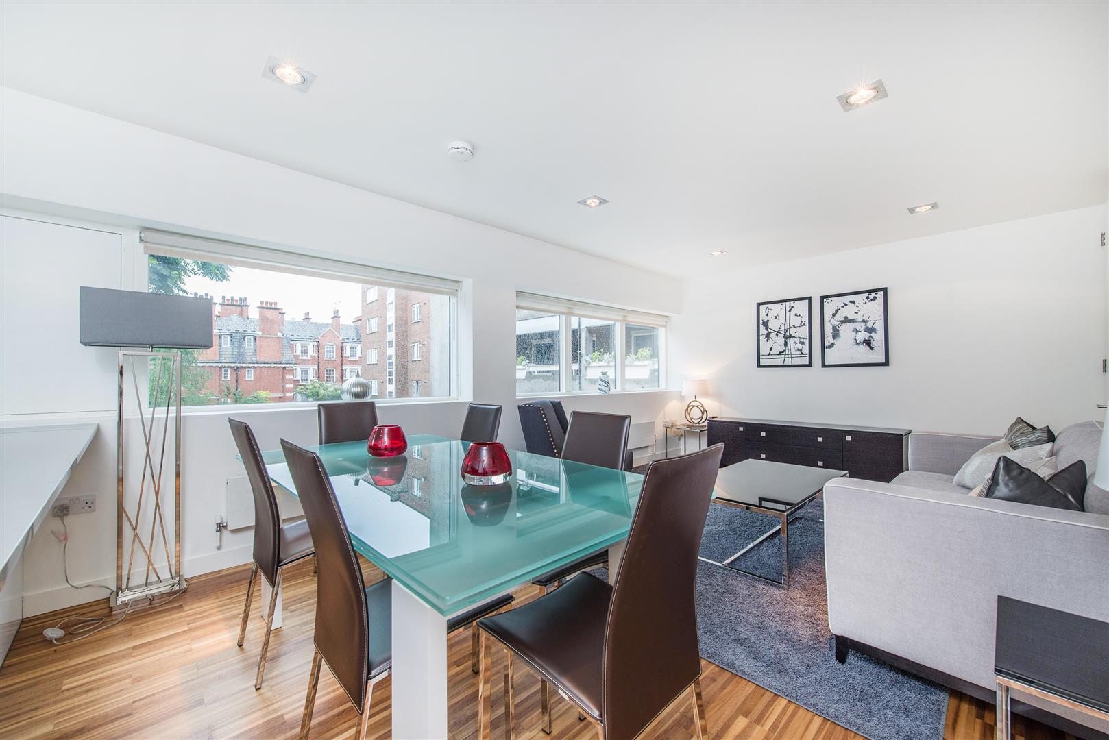 2 bed apartment to rent in FULHAM ROAD, London  - Property Image 2