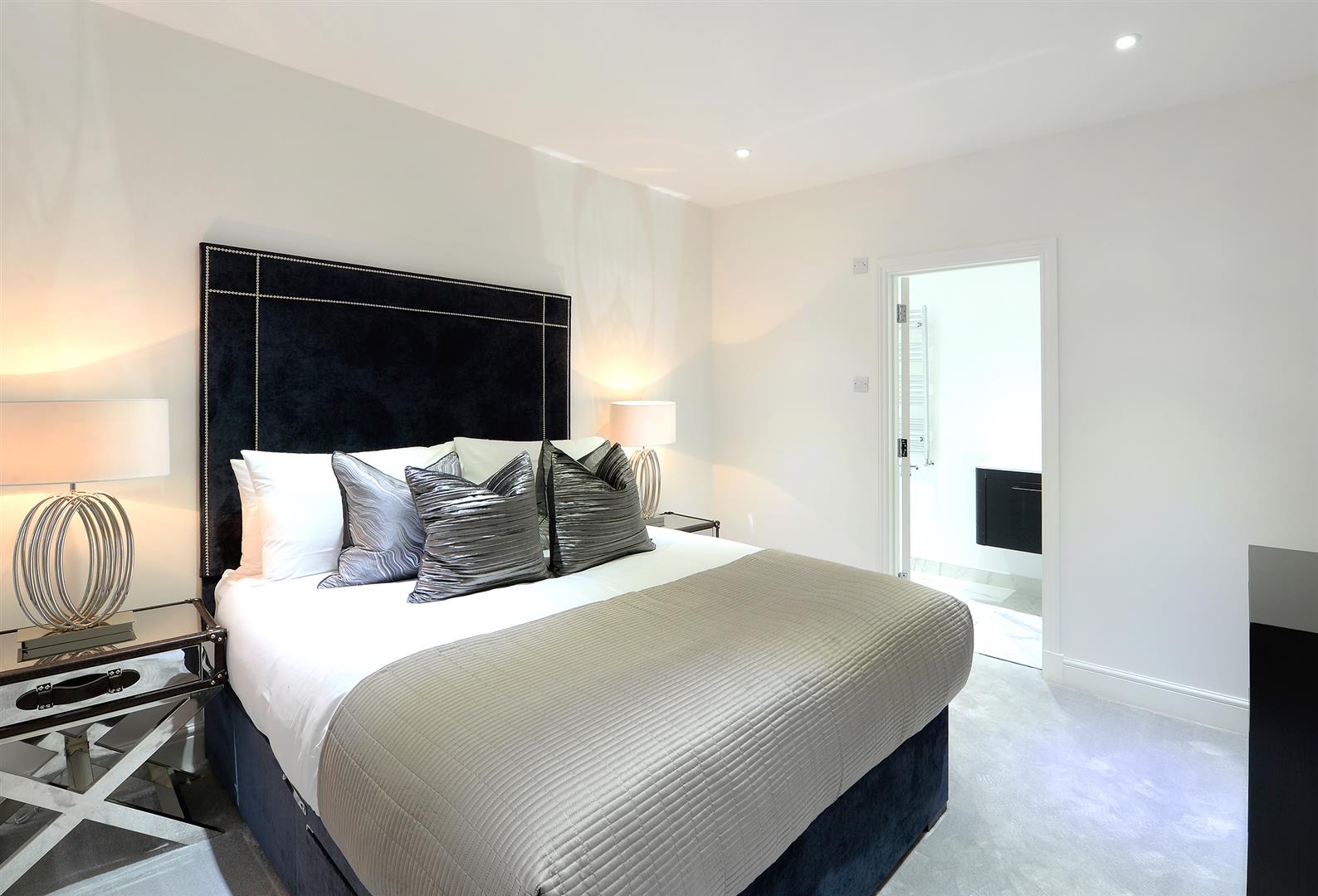 3 bed apartment to rent in Lexham Gardens, London  - Property Image 2