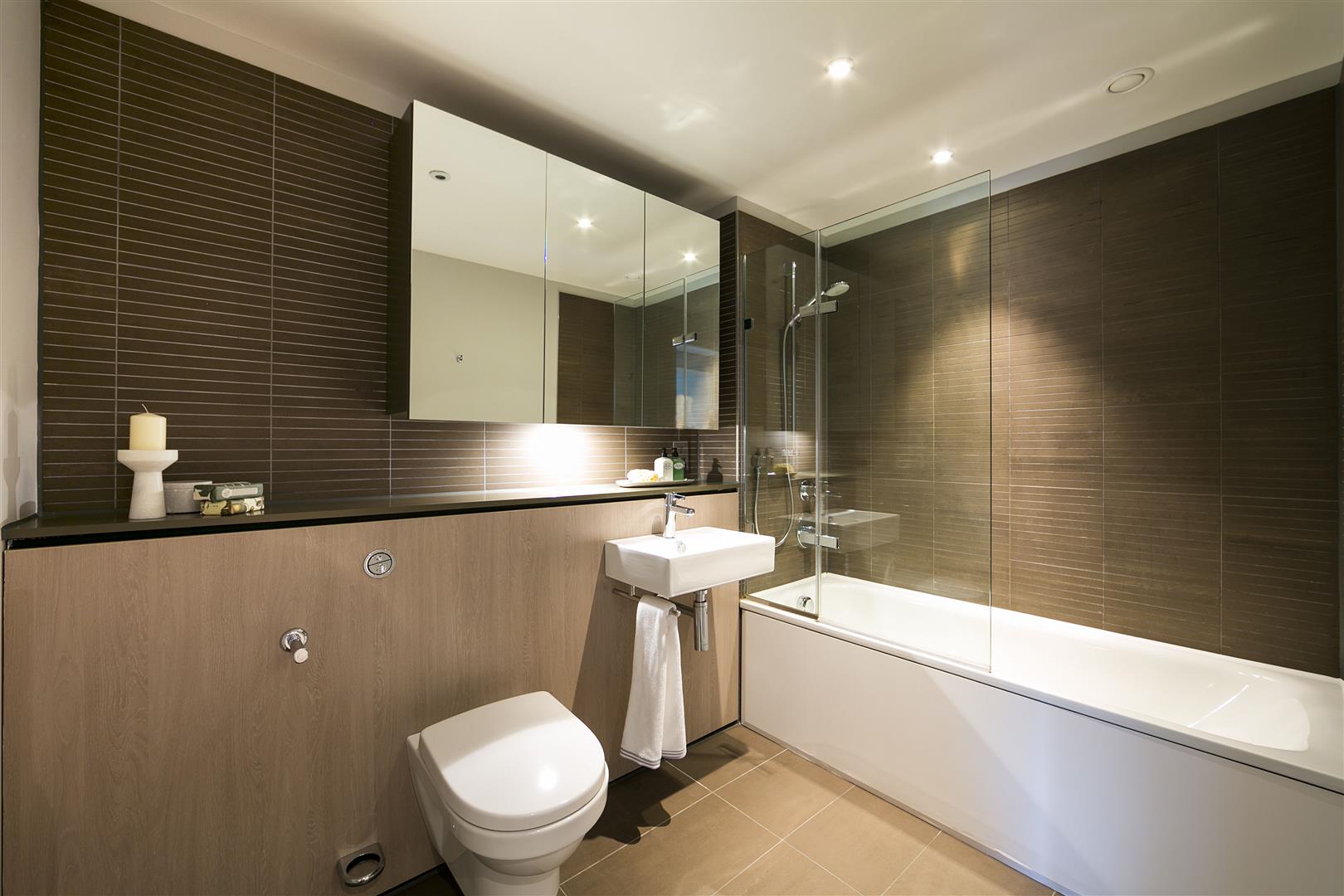 3 bed apartment to rent in Merchant Square East, London 7