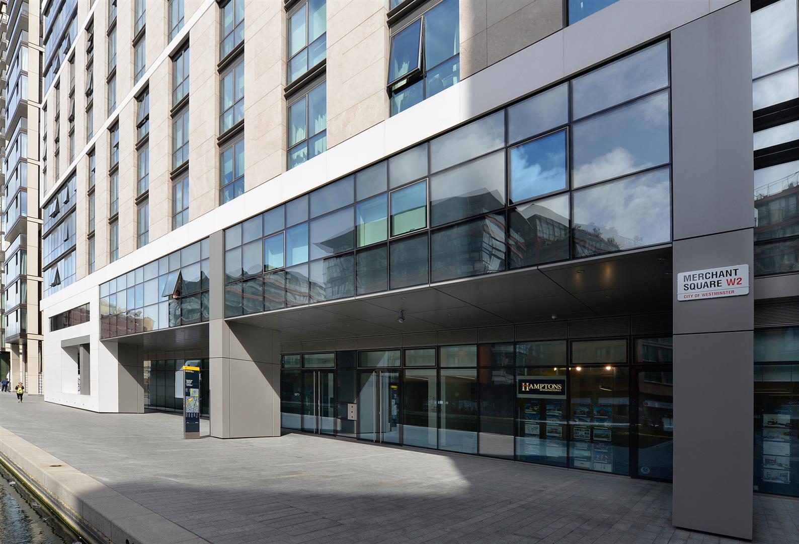 3 bed apartment to rent in Merchant Square East, London 8