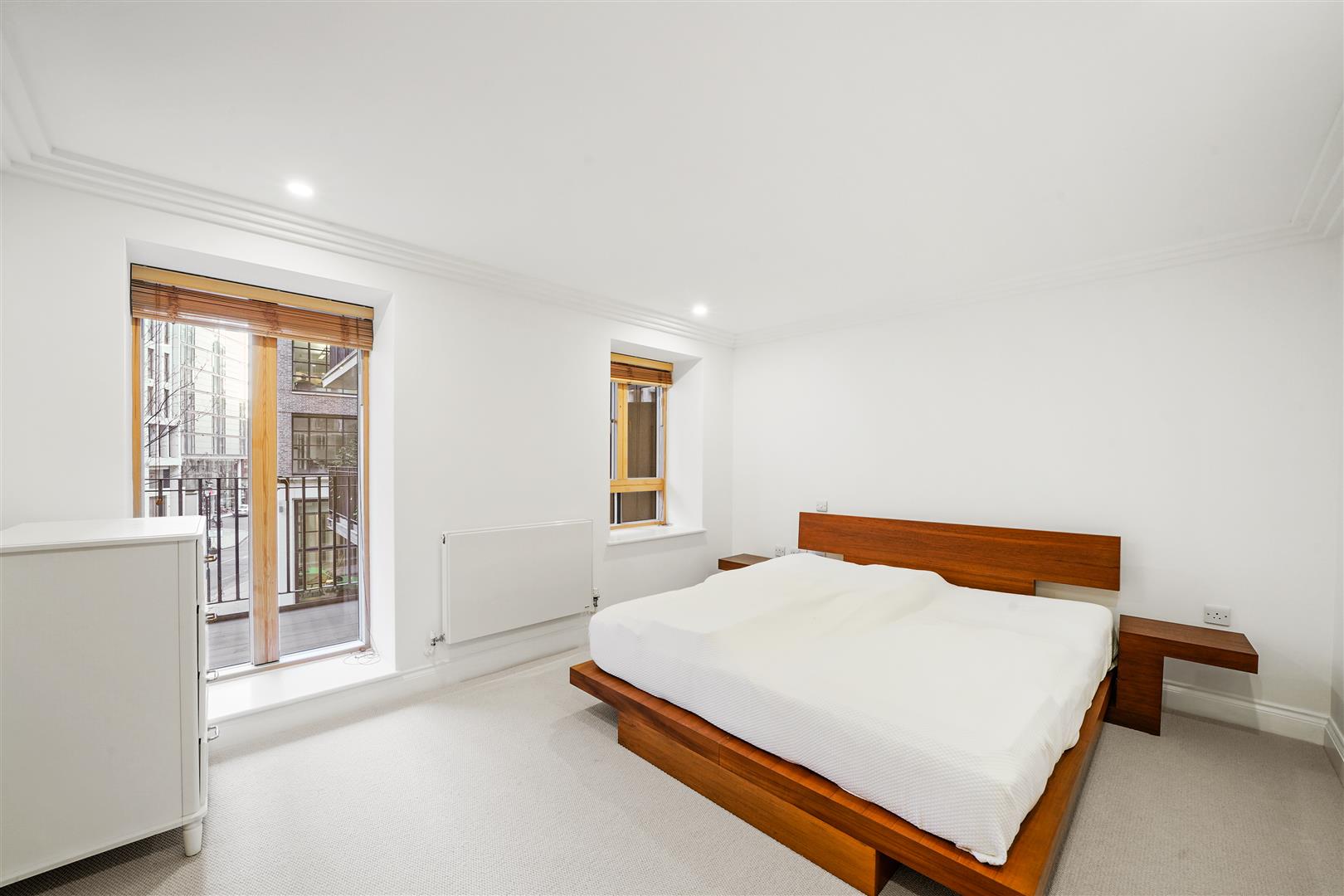 3 bed apartment for sale in Dean Ryle Street, London  - Property Image 7