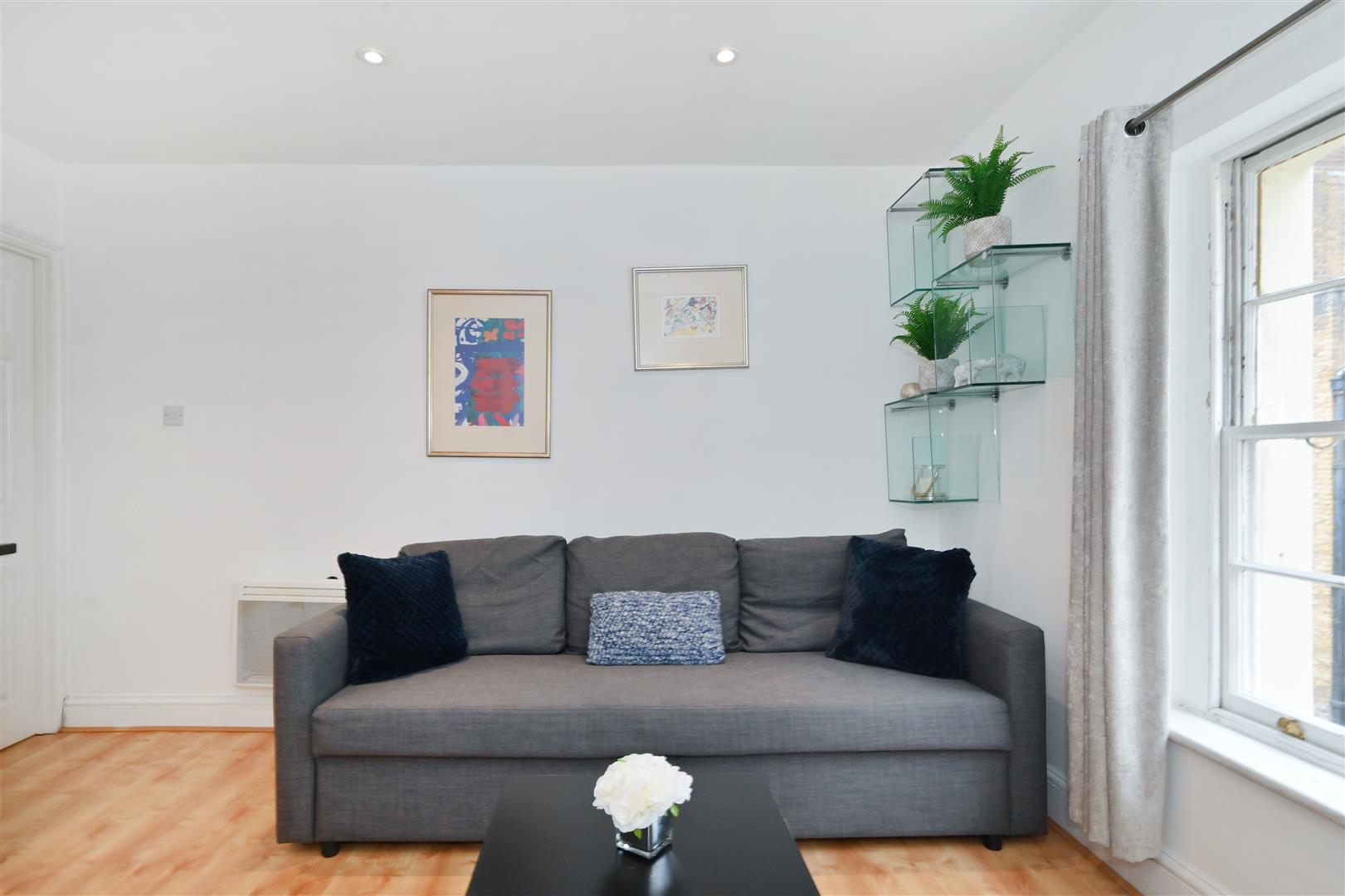 1 bed flat for sale in Stafford Street, London  - Property Image 6