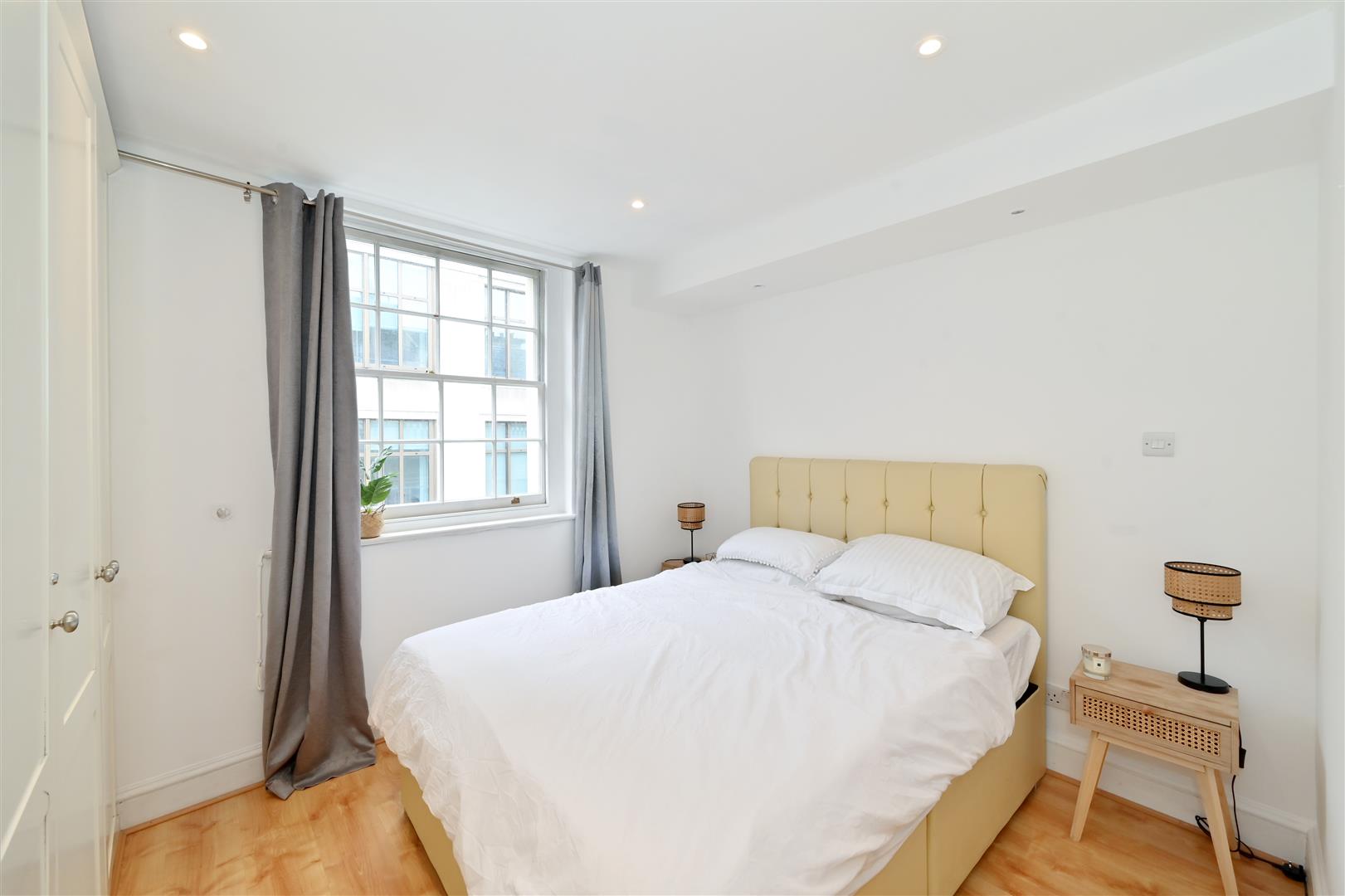 1 bed flat for sale in Stafford Street, London  - Property Image 3