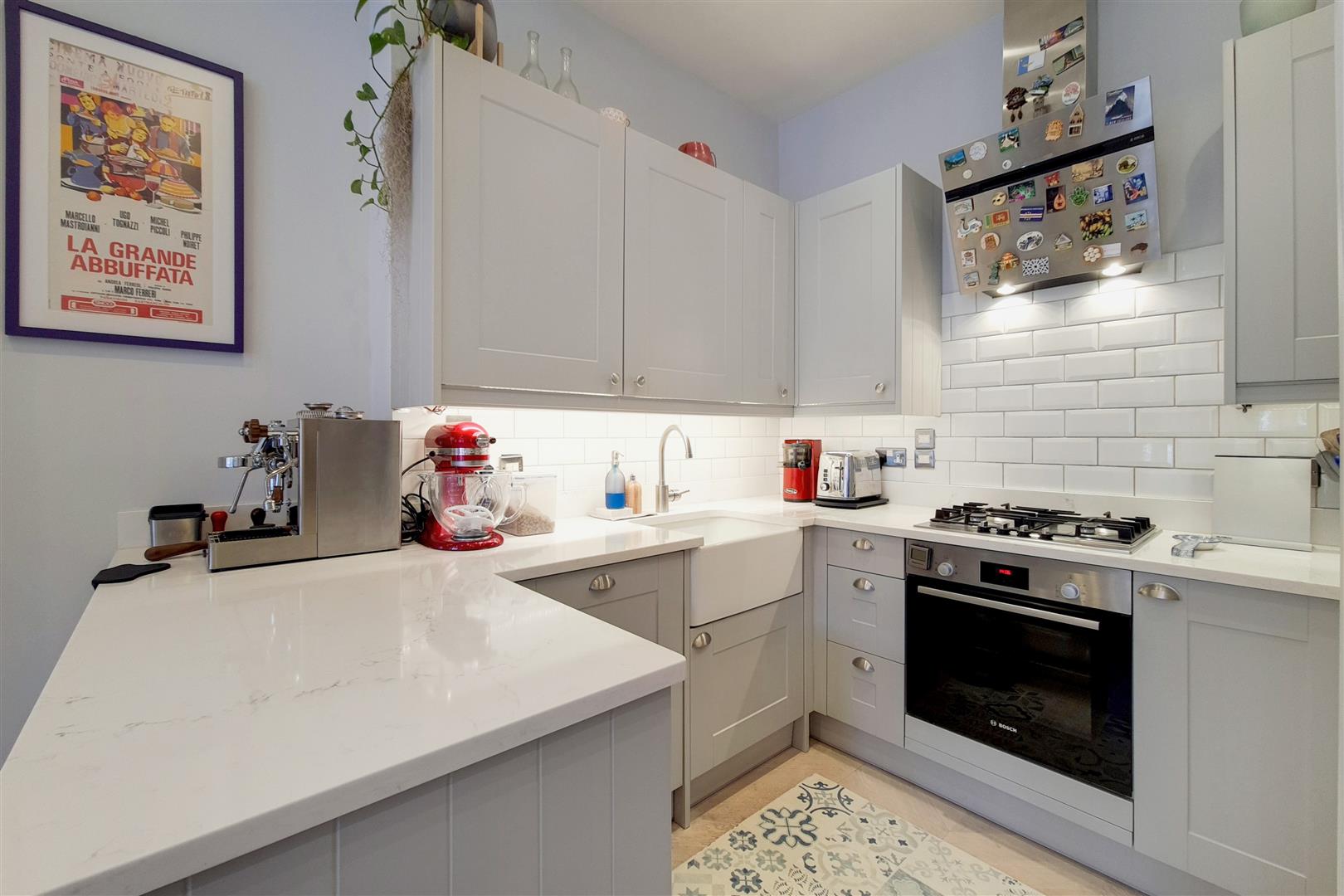 2 bed apartment for sale in Elgin Avenue, London  - Property Image 3