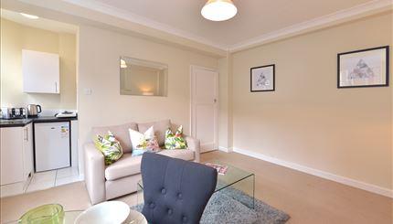 1 bed apartment to rent in hill street, London  - Property Image 5