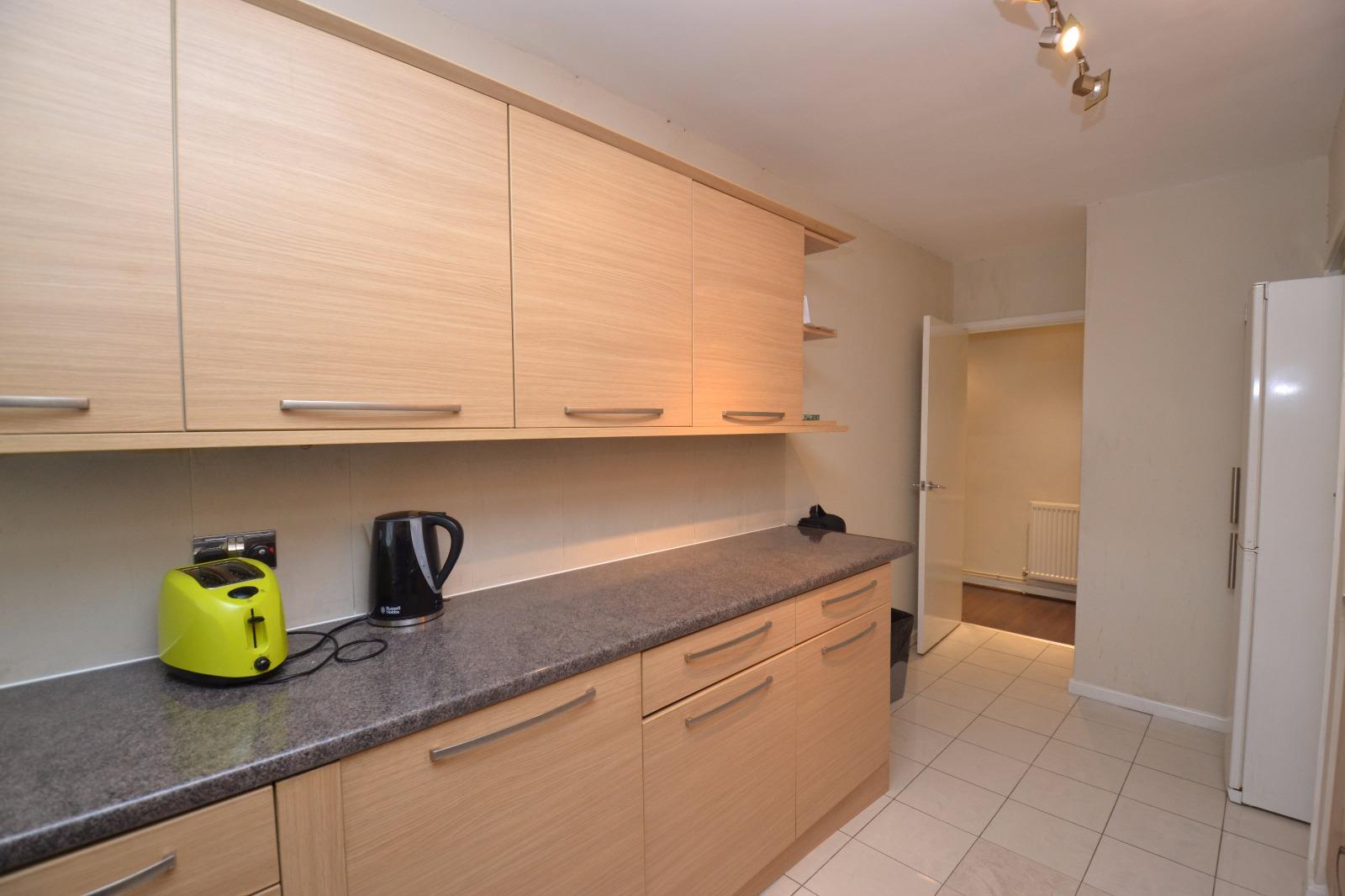 2 bed apartment to rent in Maida Vale, London  - Property Image 6