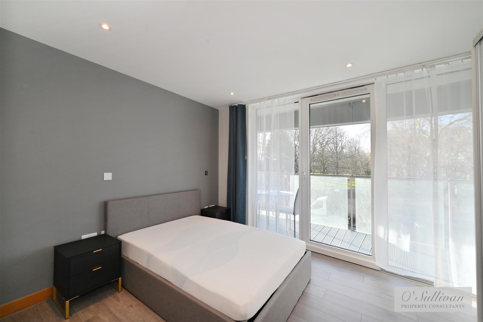 1 bed apartment to rent in Queenstown Road, London  - Property Image 4