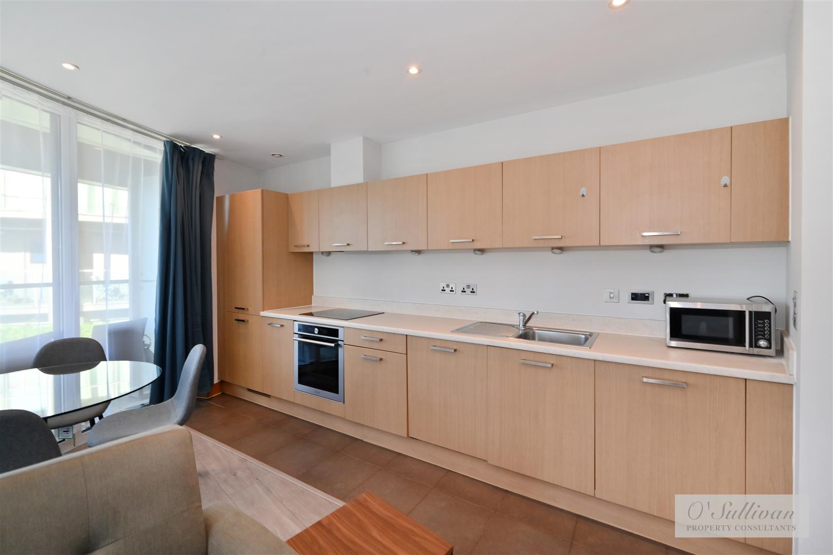 1 bed apartment to rent in Queenstown Road, London  - Property Image 6