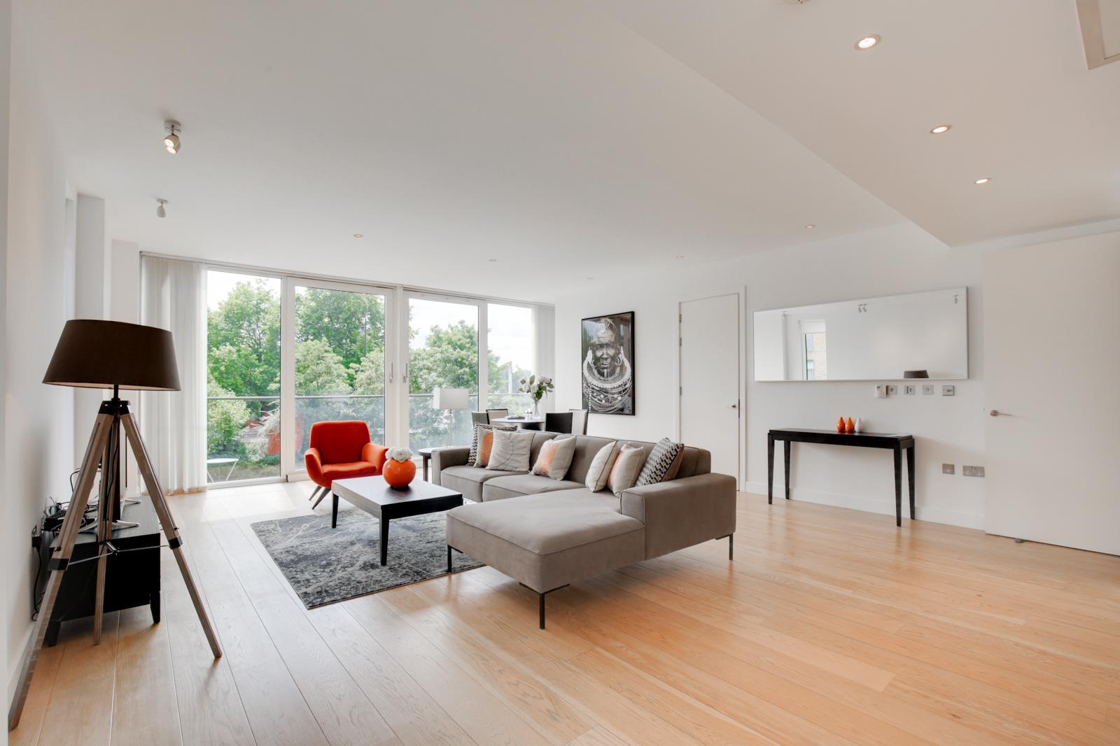 2 bed apartment to rent in Gatliff Road, London - Property Image 1
