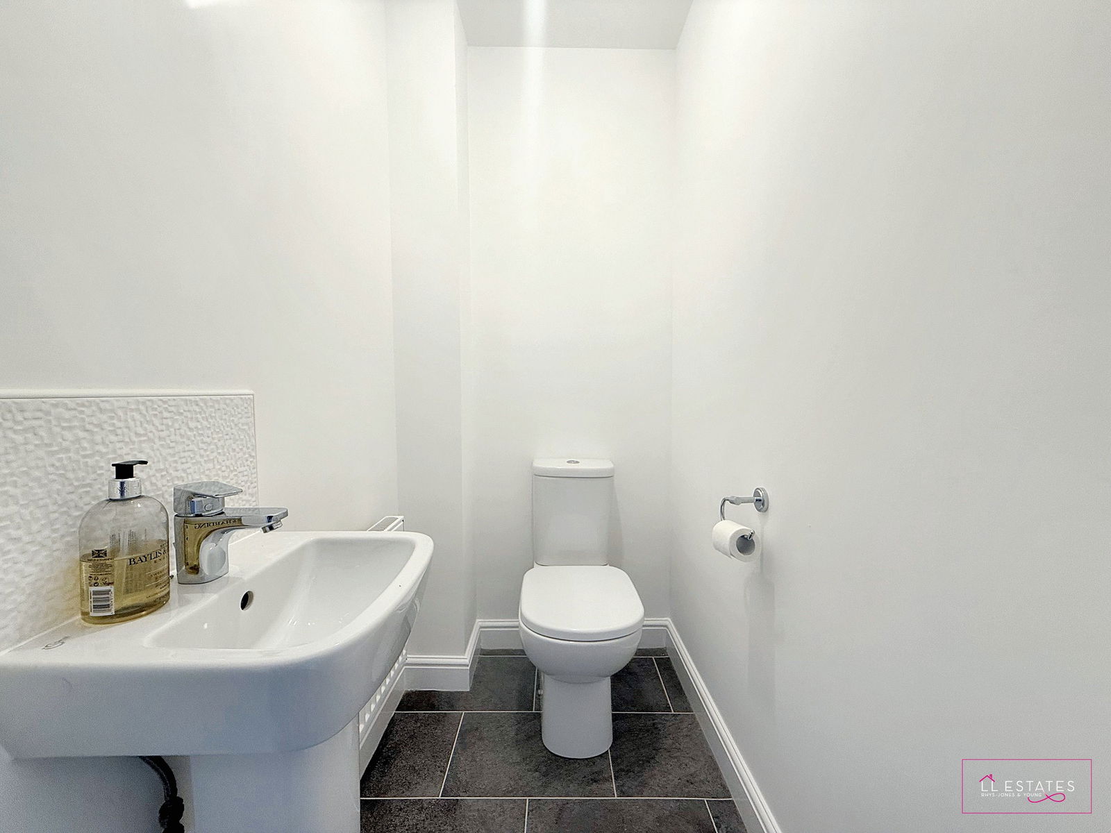 2 bed semi-detached house to rent in Hendre Wen, Abergele  - Property Image 4