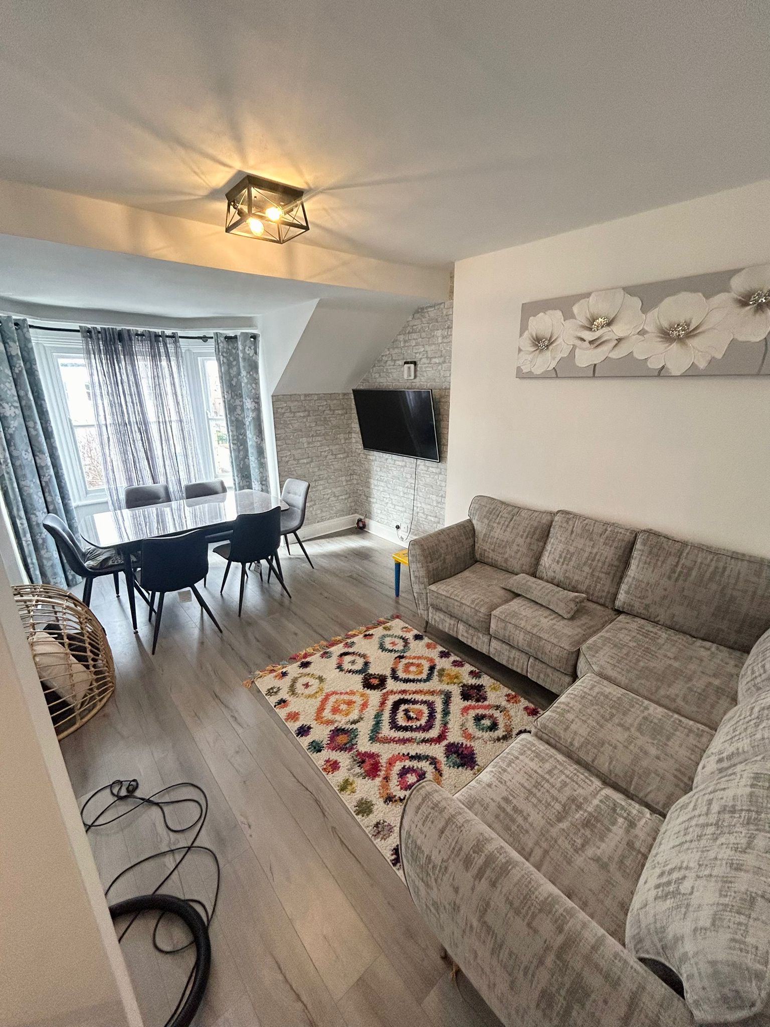 2 bed flat to rent in Wynnstay Road, Colwyn Bay  - Property Image 2