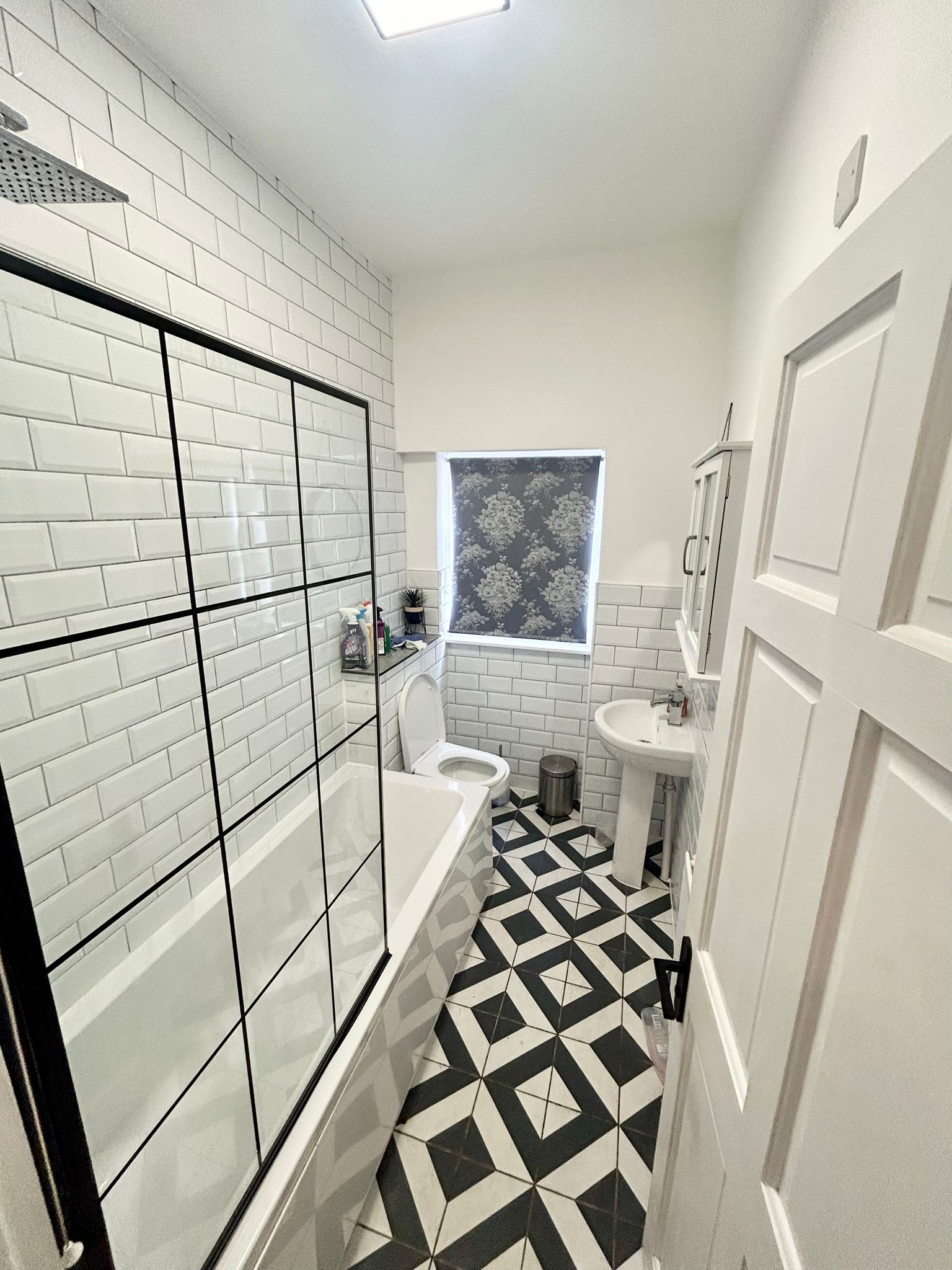 2 bed flat to rent in Wynnstay Road, Colwyn Bay  - Property Image 4