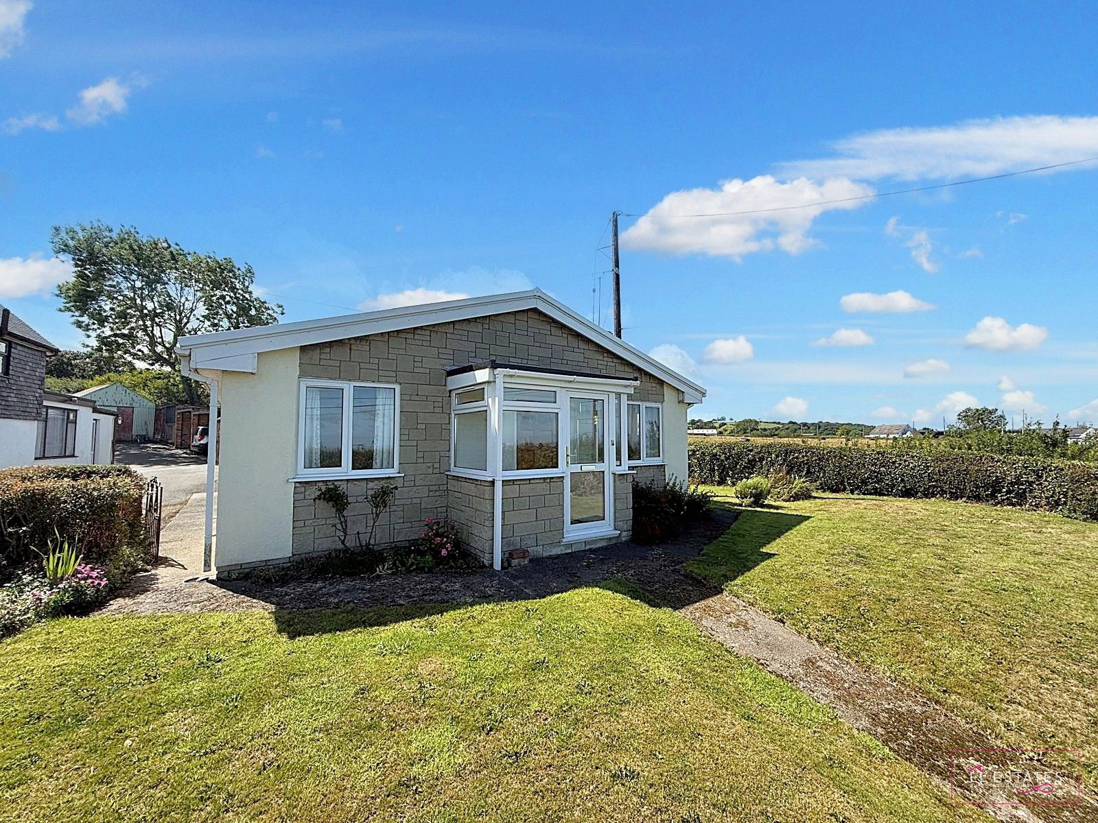 2 bed bungalow to rent in Picton, Holywell  - Property Image 1