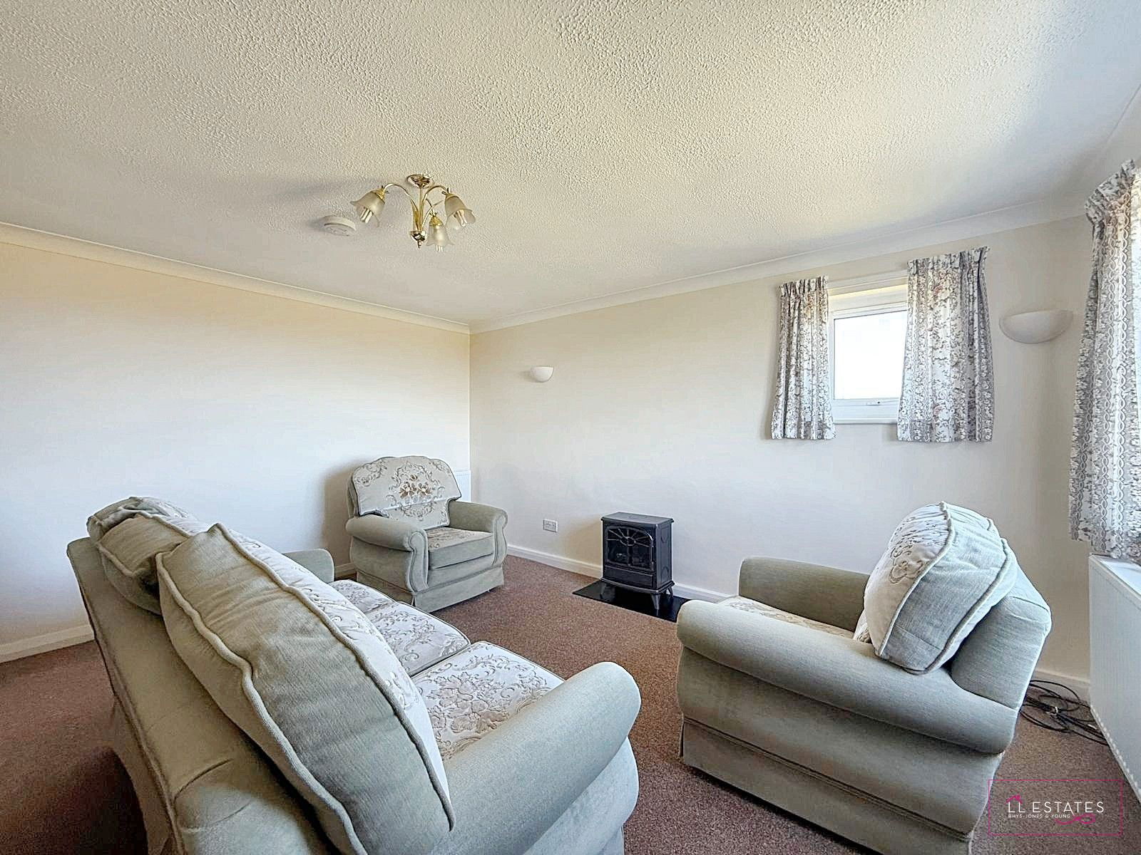 2 bed bungalow to rent in Picton, Holywell  - Property Image 4