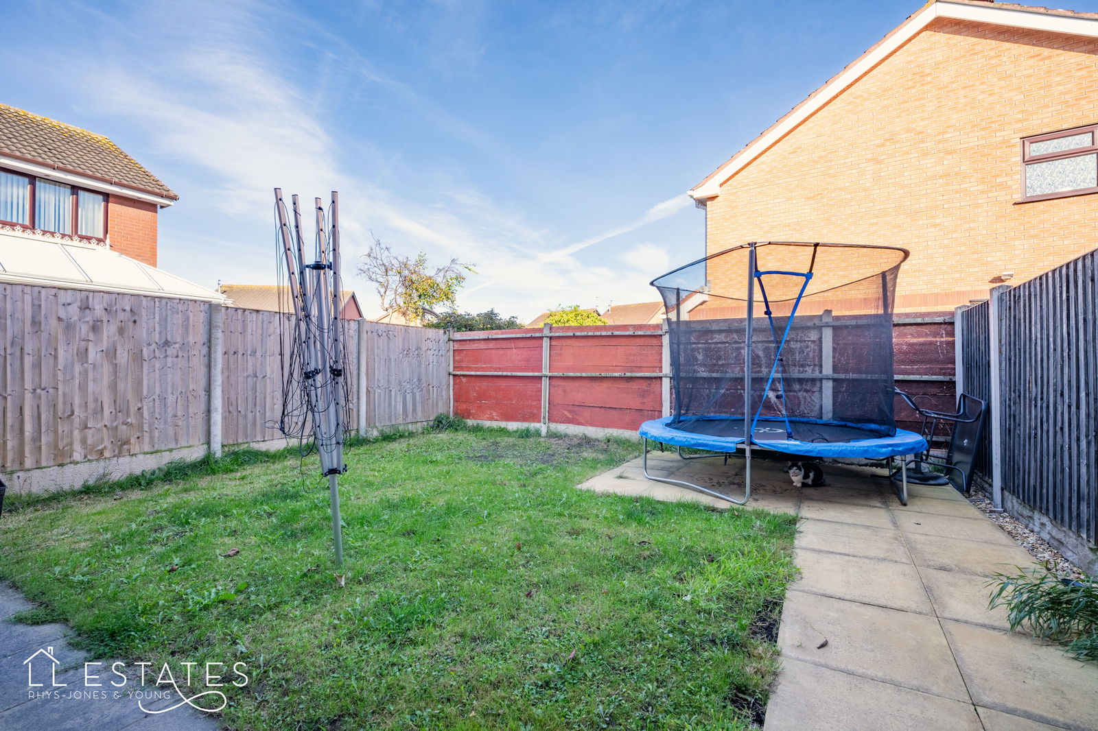 2 bed semi-detached house for sale in Fern Close, Rhyl  - Property Image 7