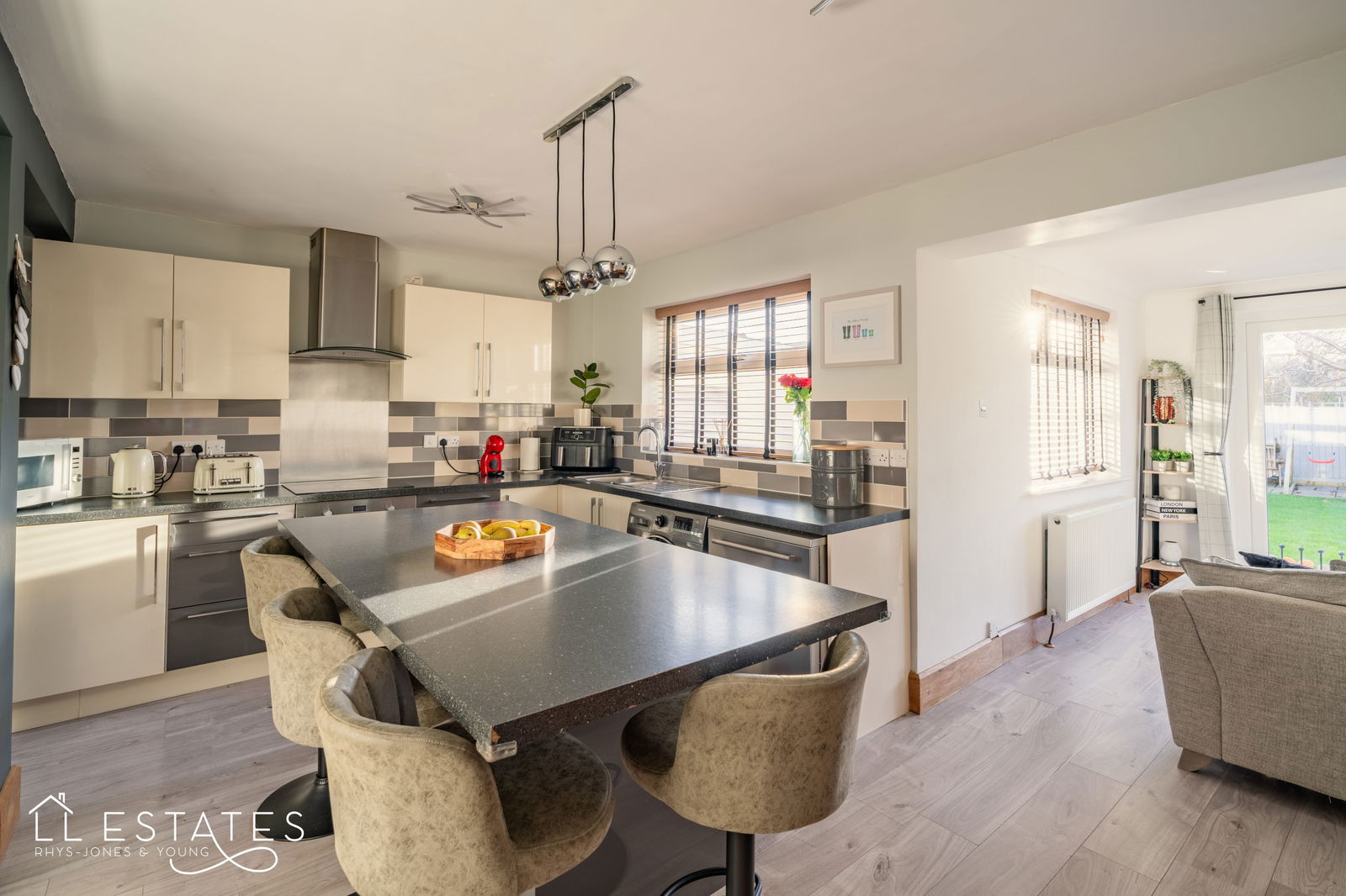 3 bed detached house for sale in Grosvenor Road, Prestatyn  - Property Image 9