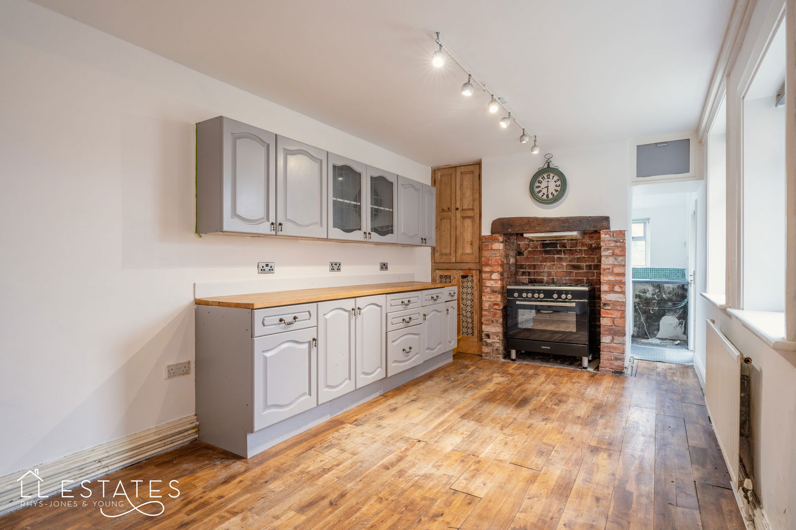 3 bed terraced house for sale in Princes Road, Rhyl  - Property Image 4