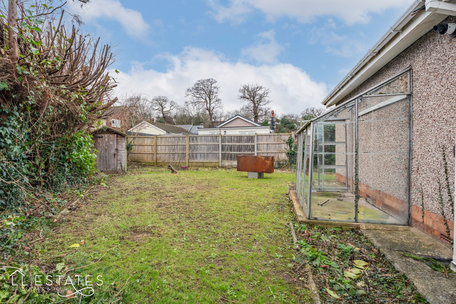 2 bed bungalow for sale in Ashly Court, St. Asaph  - Property Image 10