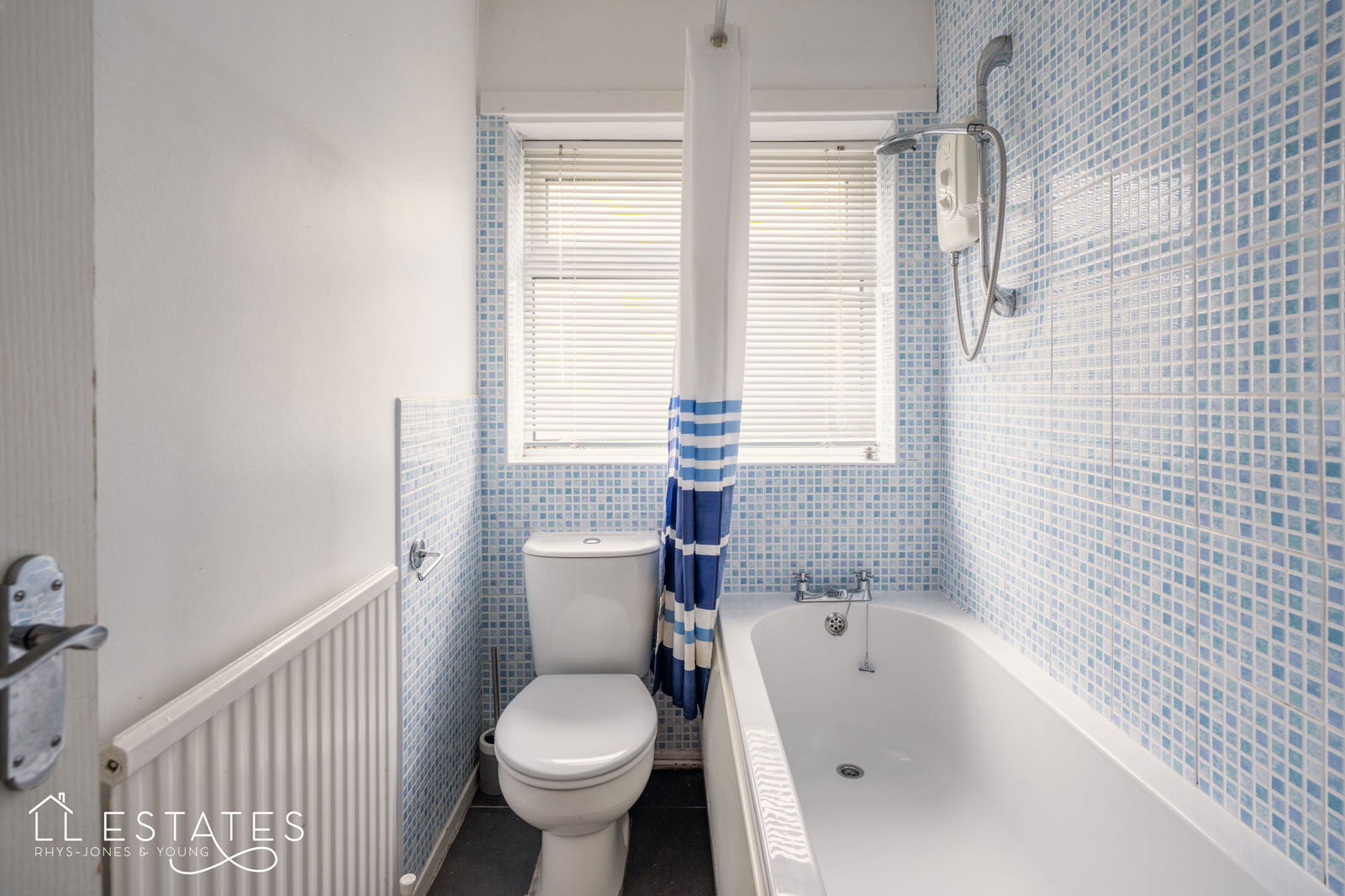 2 bed semi-detached bungalow for sale in Beverley Drive, Prestatyn  - Property Image 7