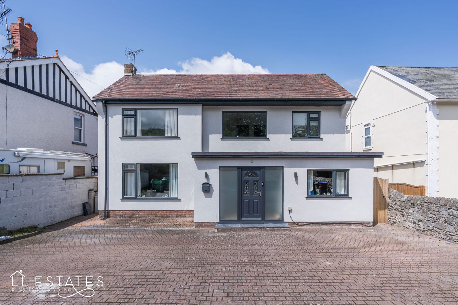 4 bed detached house for sale in Gronant Road, Prestatyn  - Property Image 1