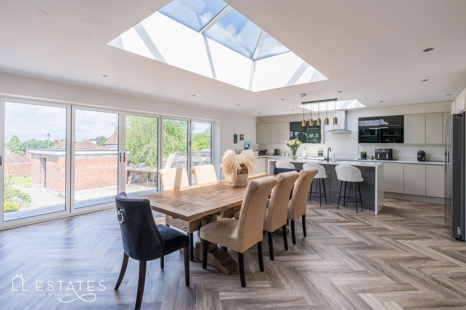 4 bed detached house for sale in Gronant Road, Prestatyn 3