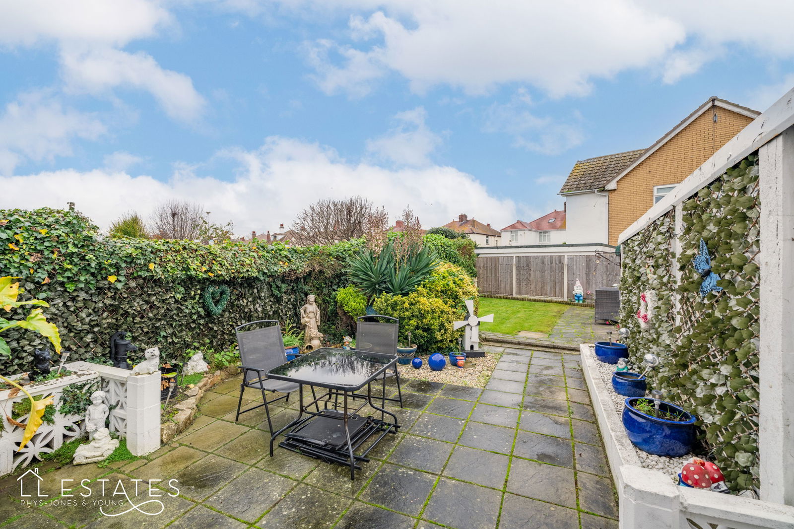 3 bed semi-detached house for sale in St. Georges Crescent, Rhyl  - Property Image 11