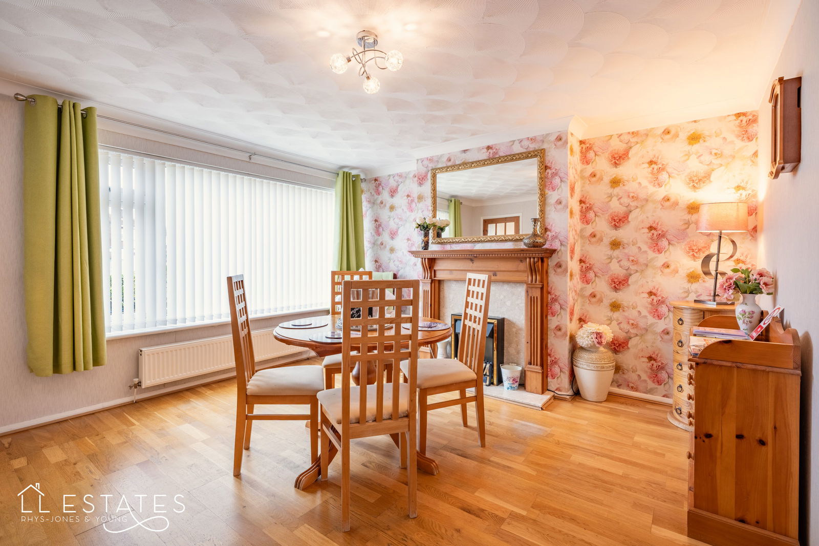 3 bed semi-detached house for sale in St. Georges Crescent, Rhyl  - Property Image 3