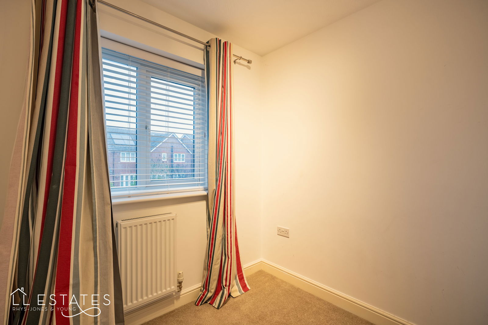 3 bed semi-detached house for sale in Clos St. Ffransis, Prestatyn  - Property Image 8