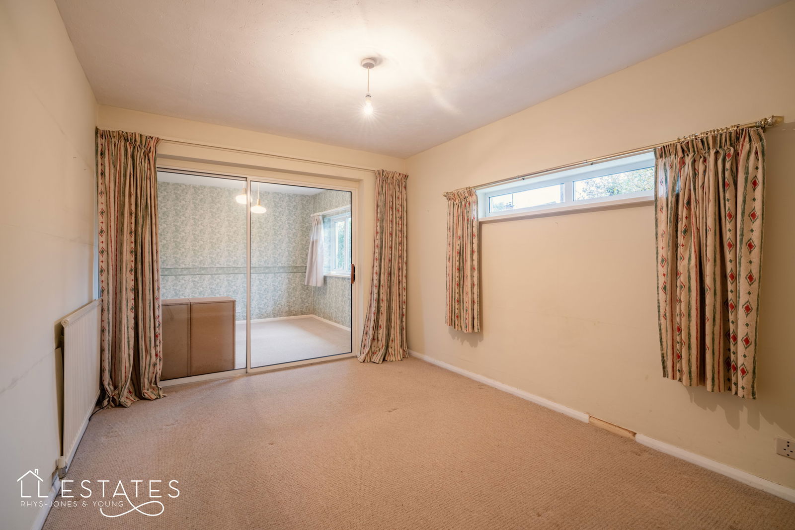 2 bed bungalow for sale in Graham Avenue, Prestatyn  - Property Image 5