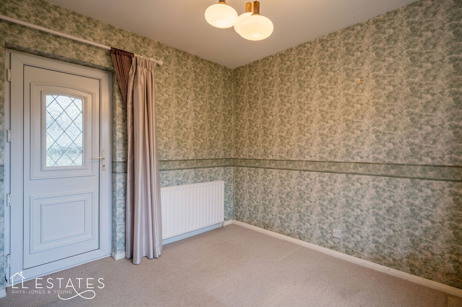 2 bed bungalow for sale in Graham Avenue, Prestatyn  - Property Image 6