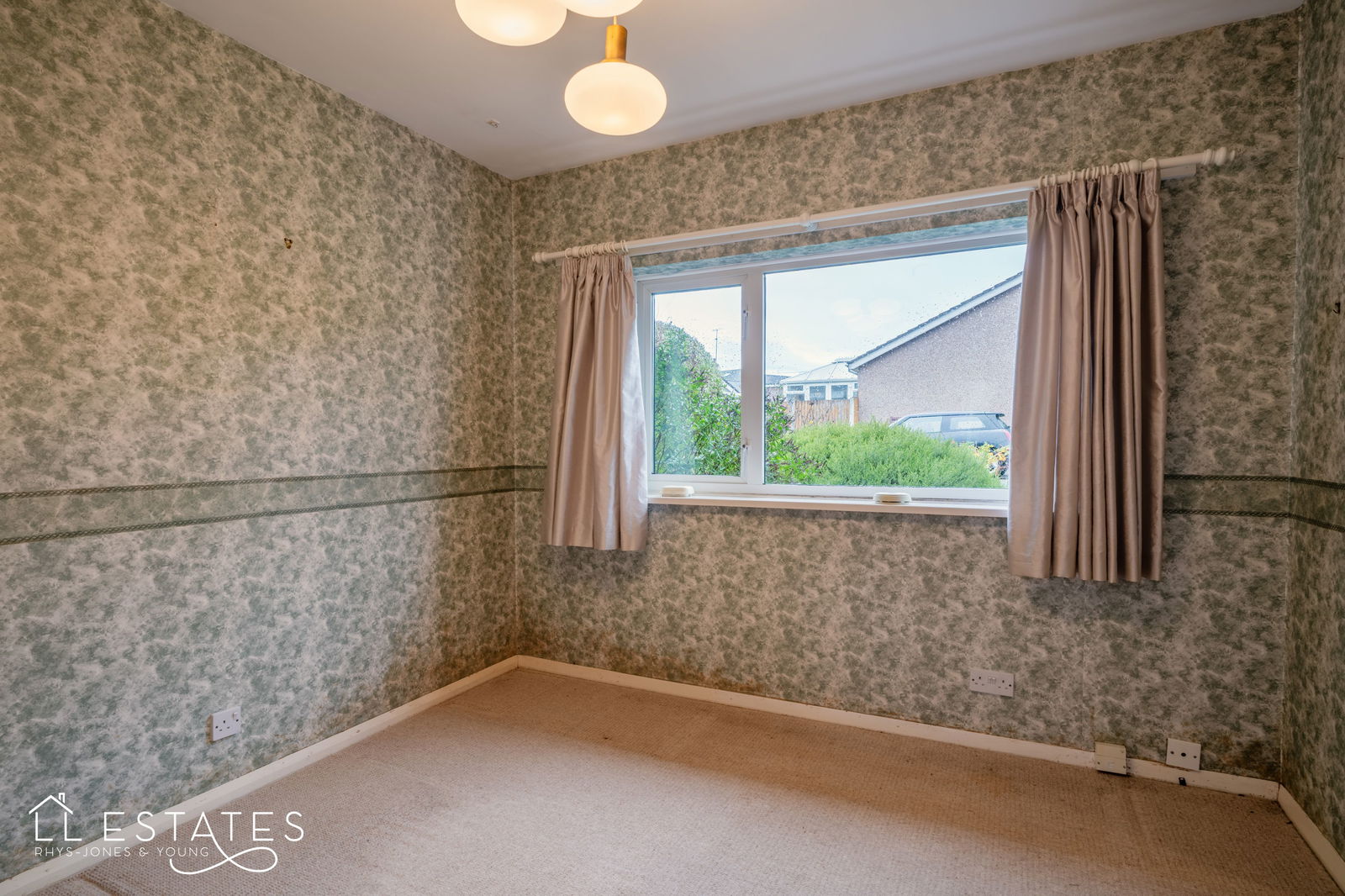 2 bed bungalow for sale in Graham Avenue, Prestatyn  - Property Image 7