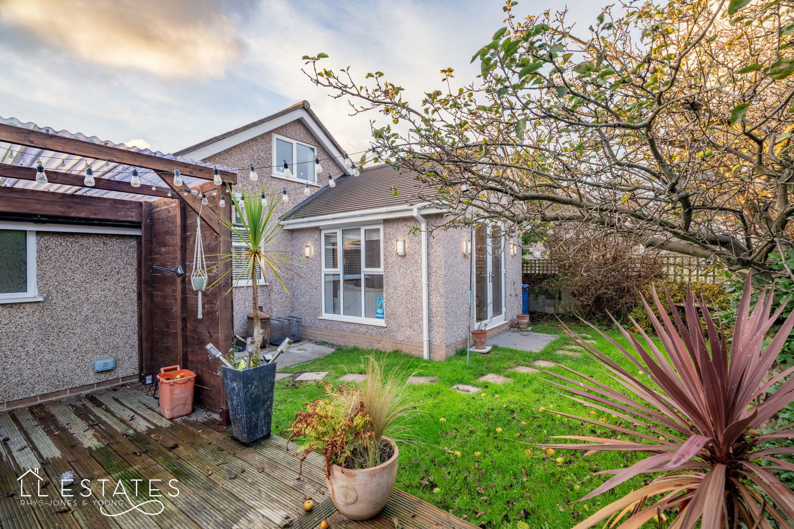 4 bed bungalow for sale in Nant Close, Rhuddlan 11