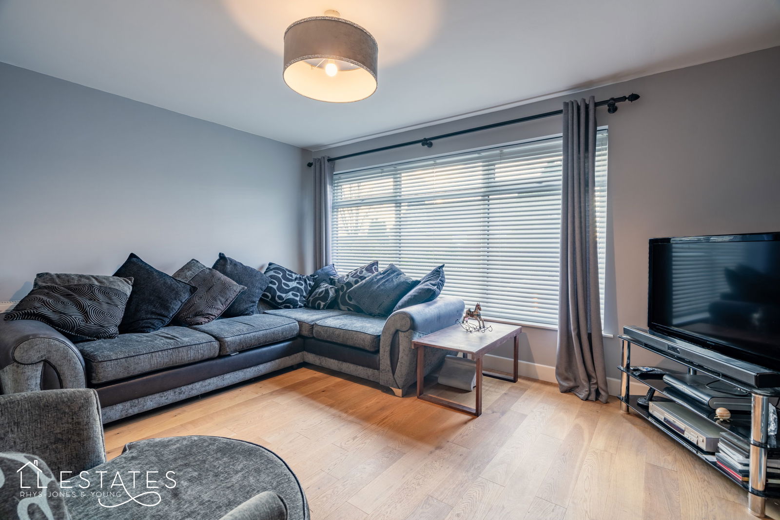 4 bed bungalow for sale in Nant Close, Rhuddlan  - Property Image 4