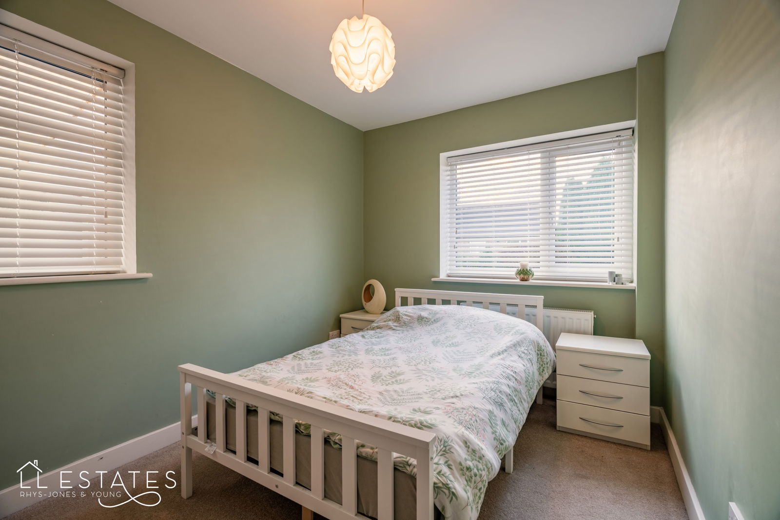 4 bed bungalow for sale in Nant Close, Rhuddlan 4