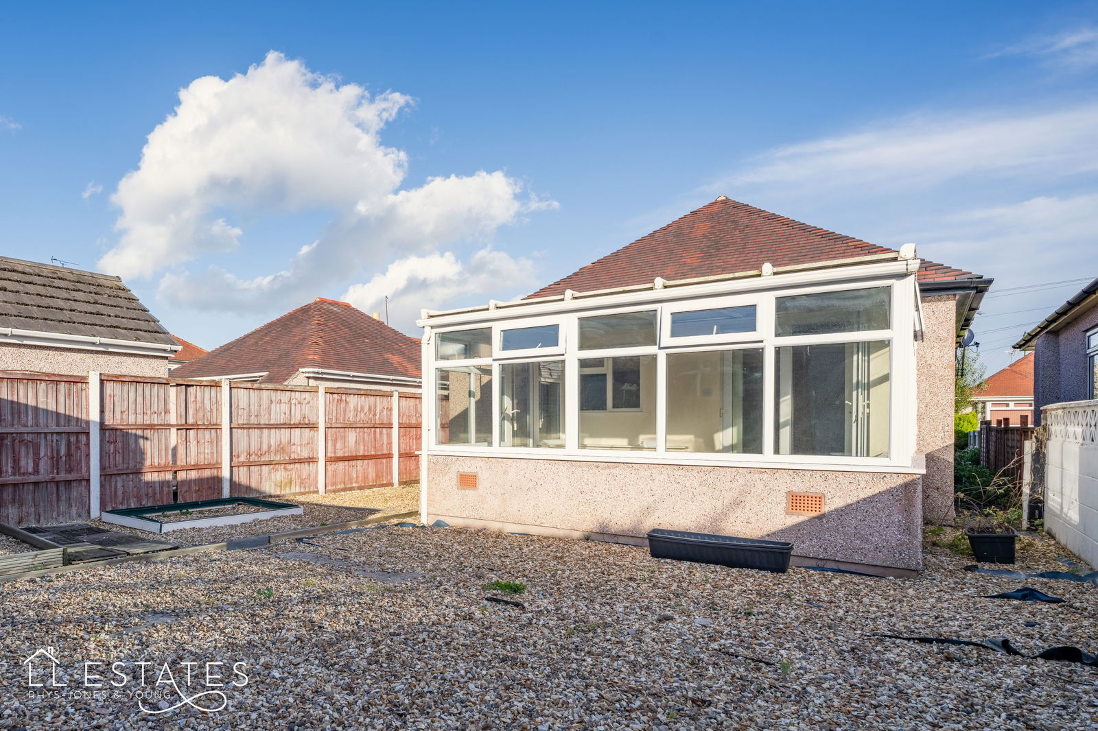 2 bed bungalow for sale in Michaels Road, Rhyl  - Property Image 10