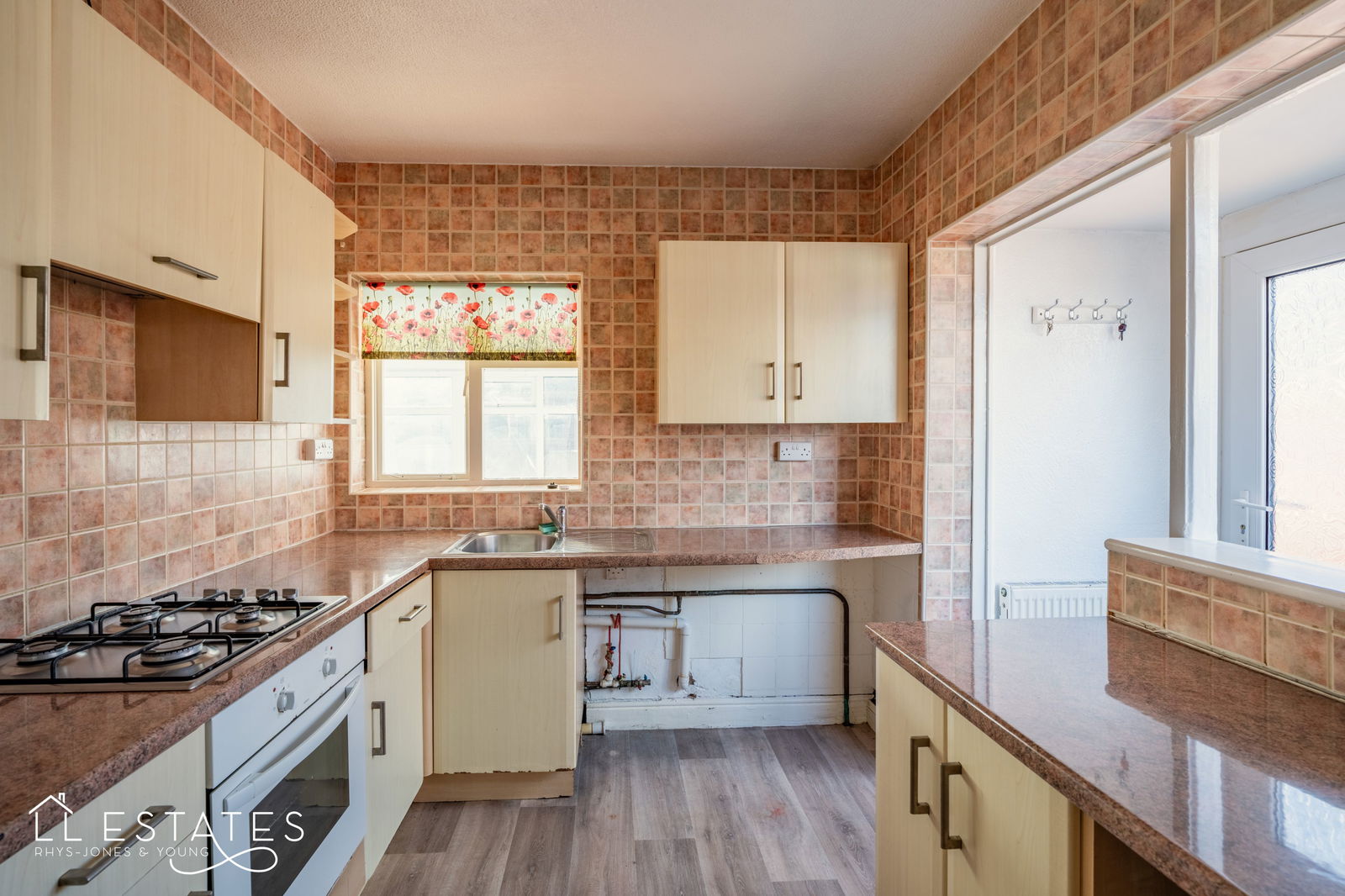 2 bed bungalow for sale in Michaels Road, Rhyl  - Property Image 4