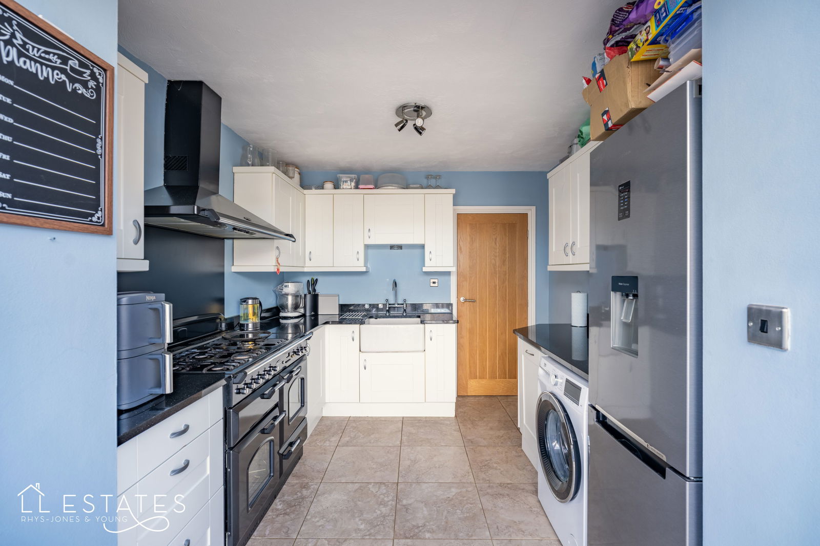 3 bed bungalow for sale in Chester Close, Prestatyn 2
