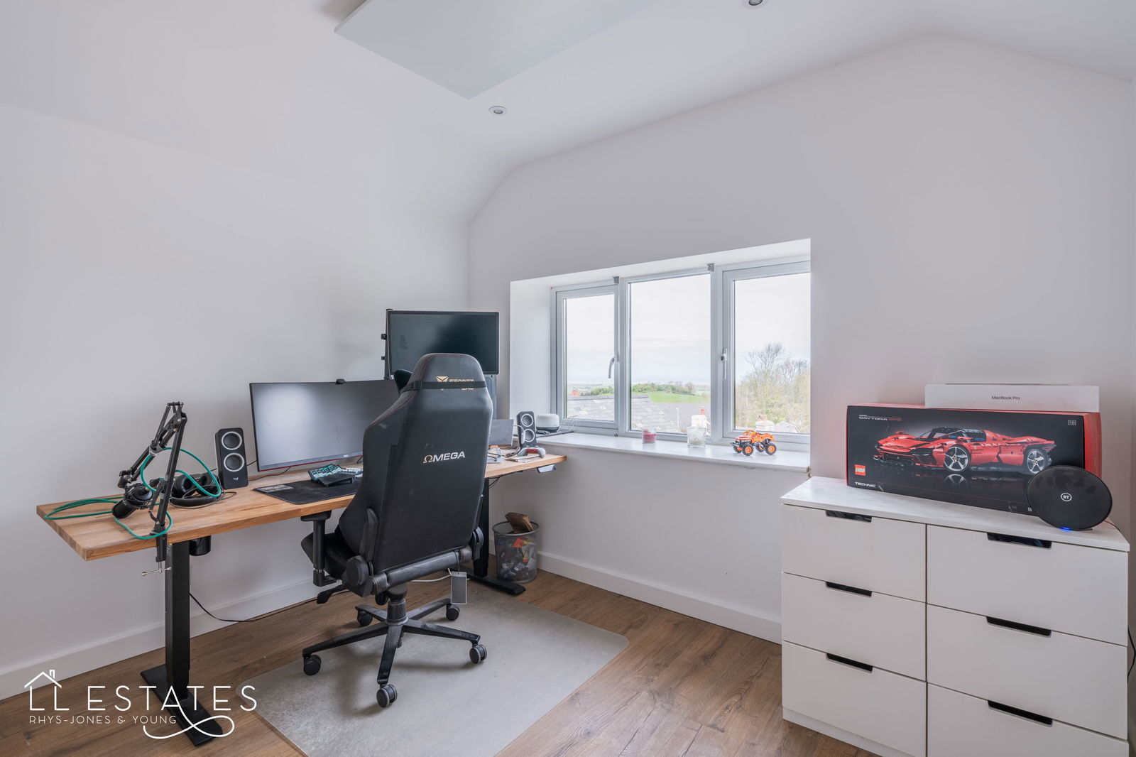 5 bed detached house for sale in Foel Road, Dyserth 15