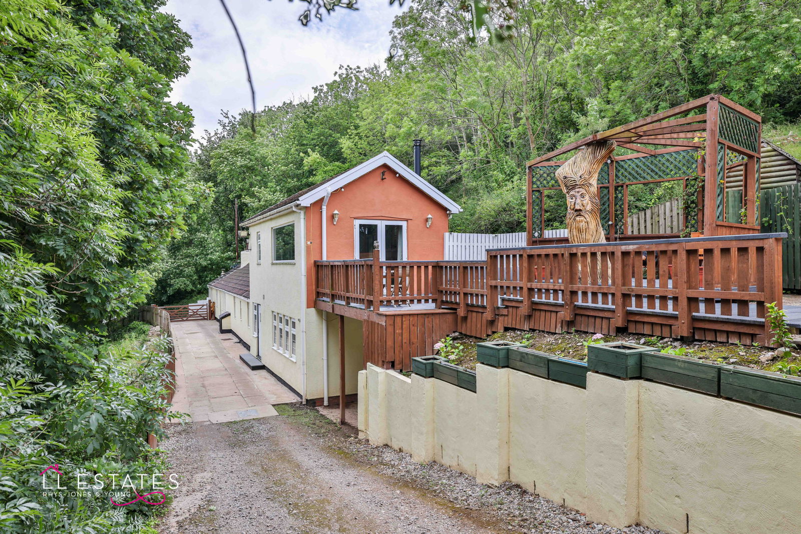 3 bed detached house for sale in Hiraddug Road, Dyserth 12