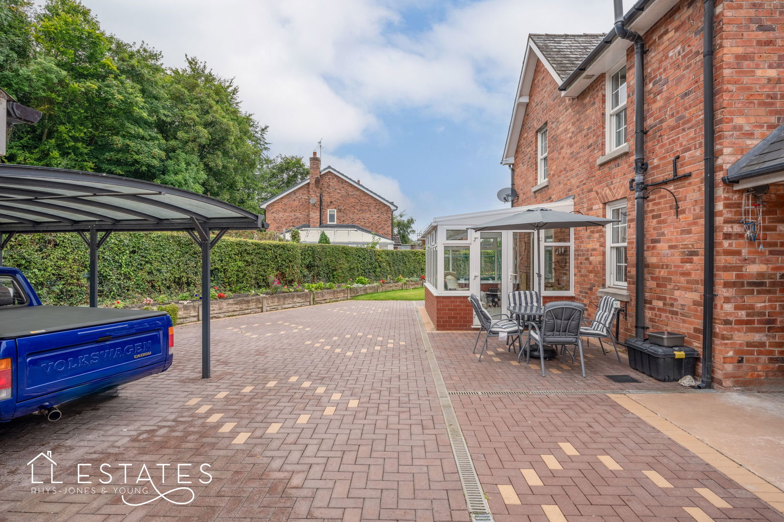 3 bed detached house for sale, Denbigh 14