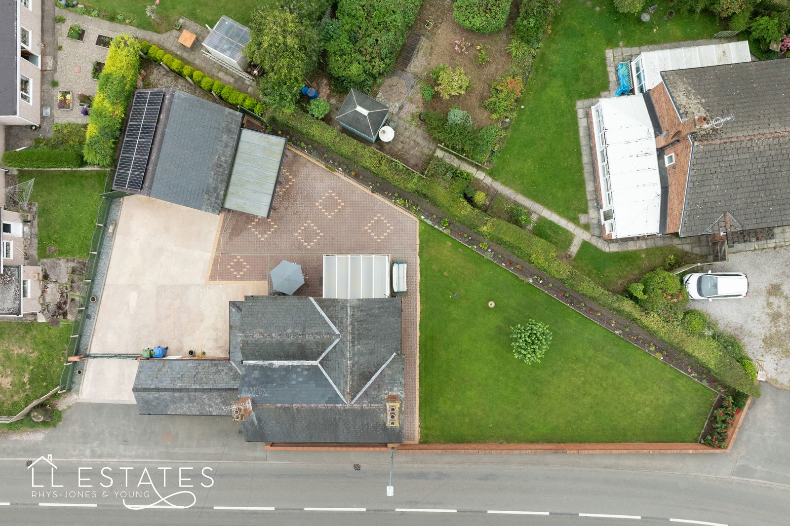 3 bed detached house for sale, Denbigh 15