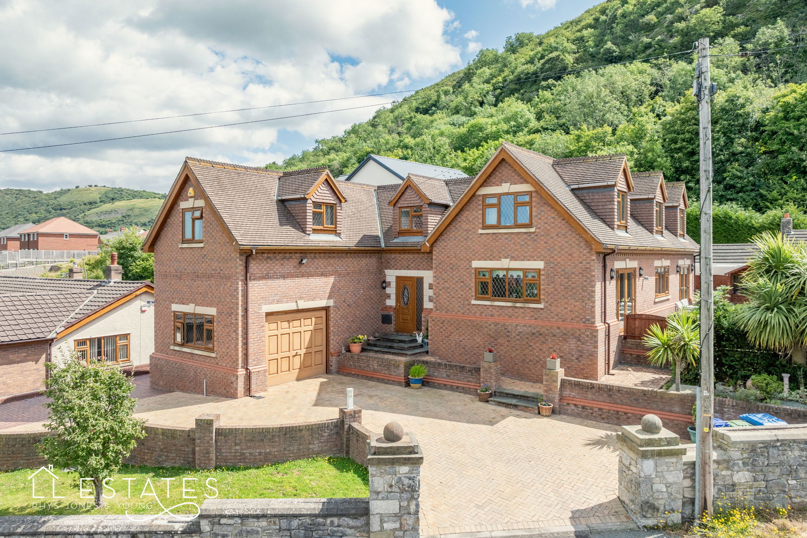 4 bed detached house for sale in Ffordd Talargoch, Prestatyn, LL19