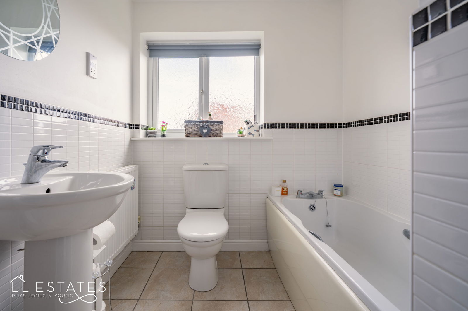 4 bed detached house for sale in Cae Thorley, Rhyl 10