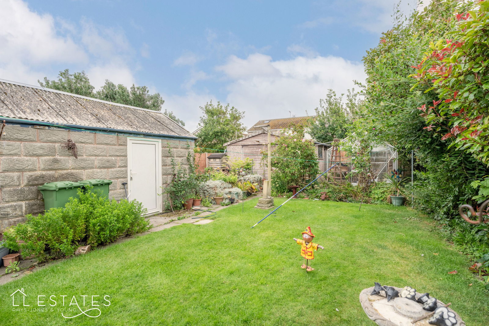 3 bed bungalow for sale in Second Avenue, Prestatyn  - Property Image 2