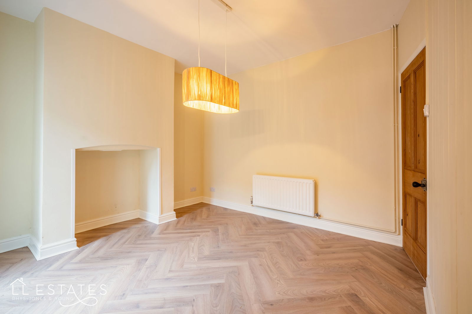 3 bed terraced house for sale in Park View, Mold  - Property Image 12