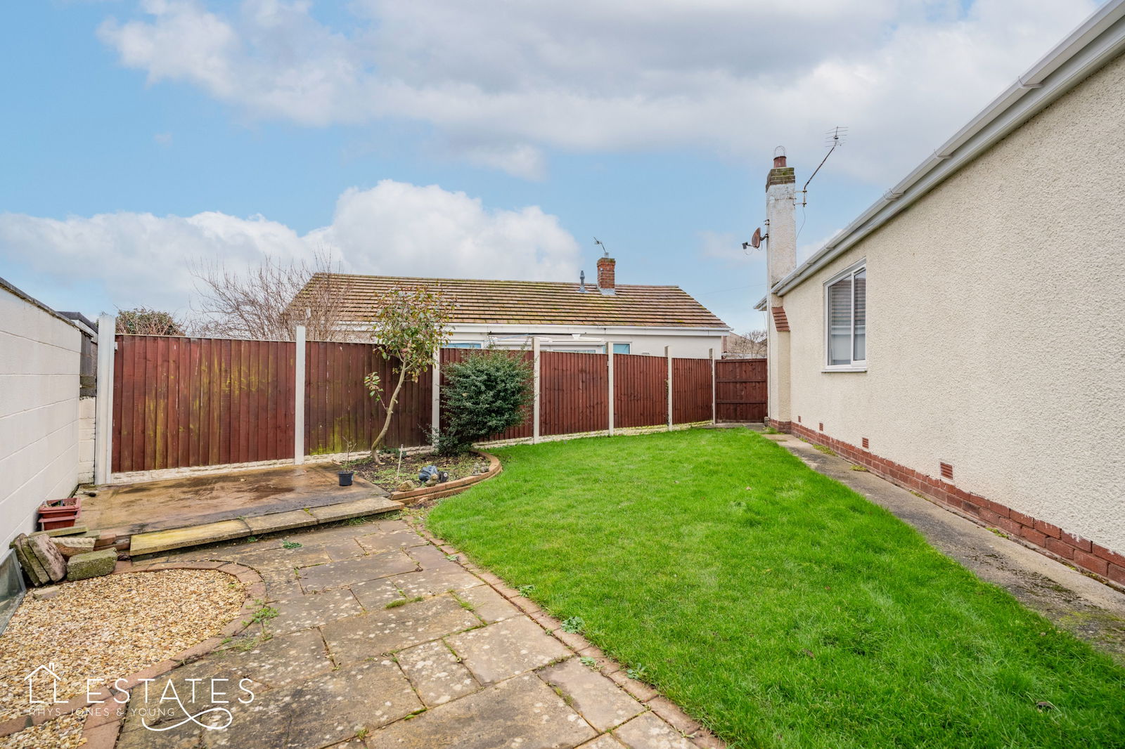 3 bed bungalow for sale in Rosedale Gardens, Rhyl  - Property Image 9