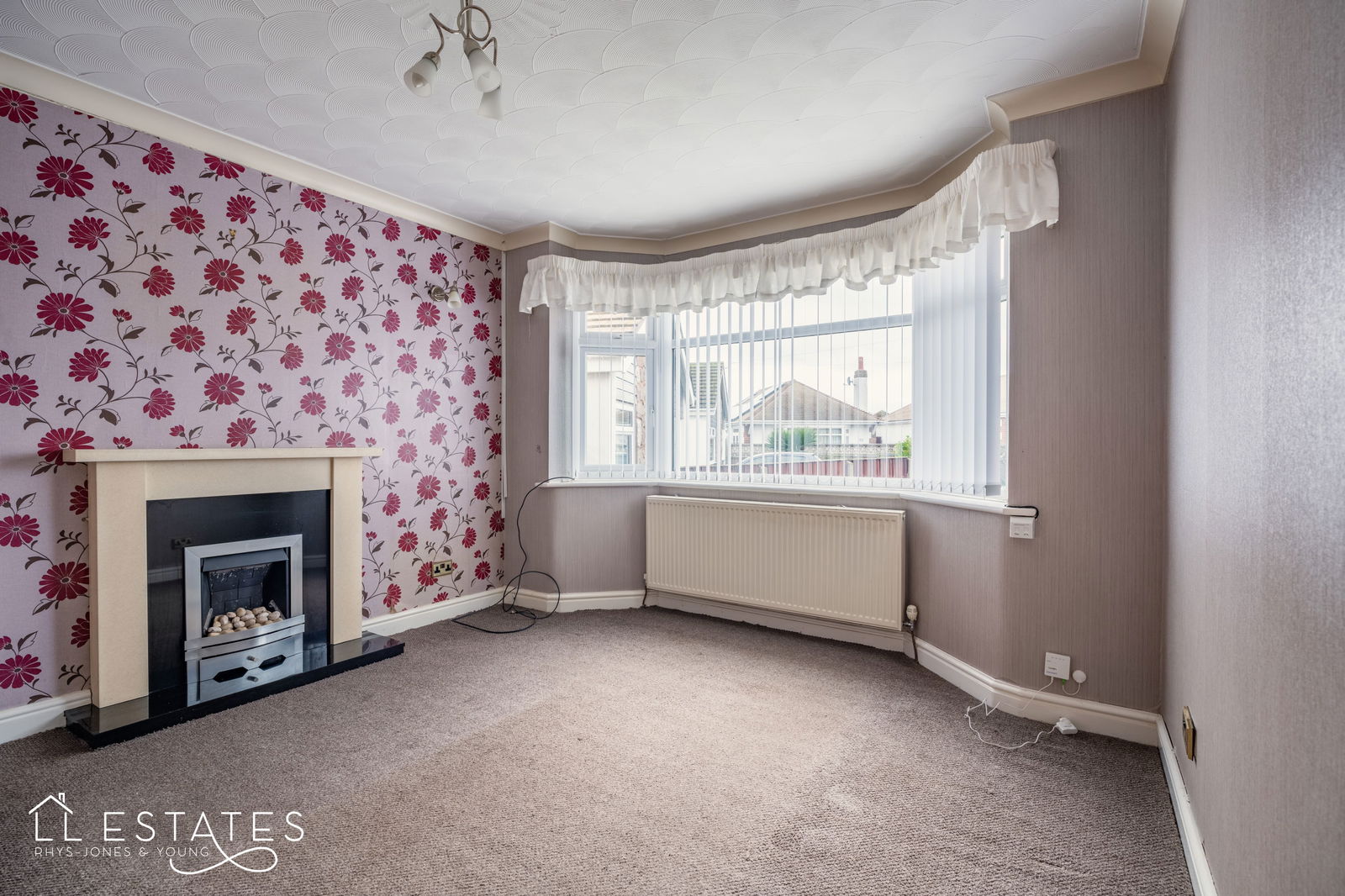 3 bed bungalow for sale in Rosedale Gardens, Rhyl  - Property Image 2