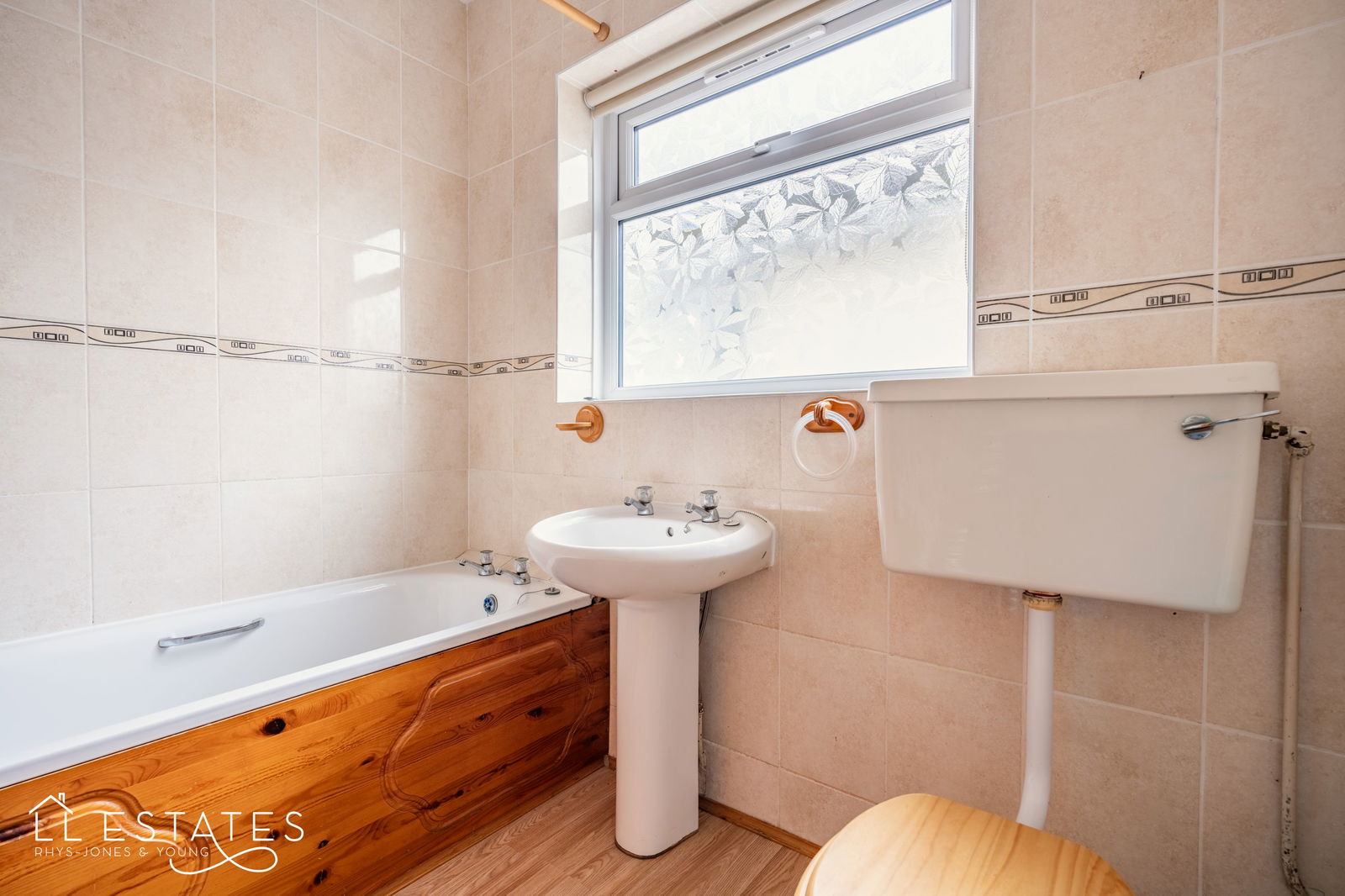 3 bed bungalow for sale in Rosedale Gardens, Rhyl  - Property Image 8