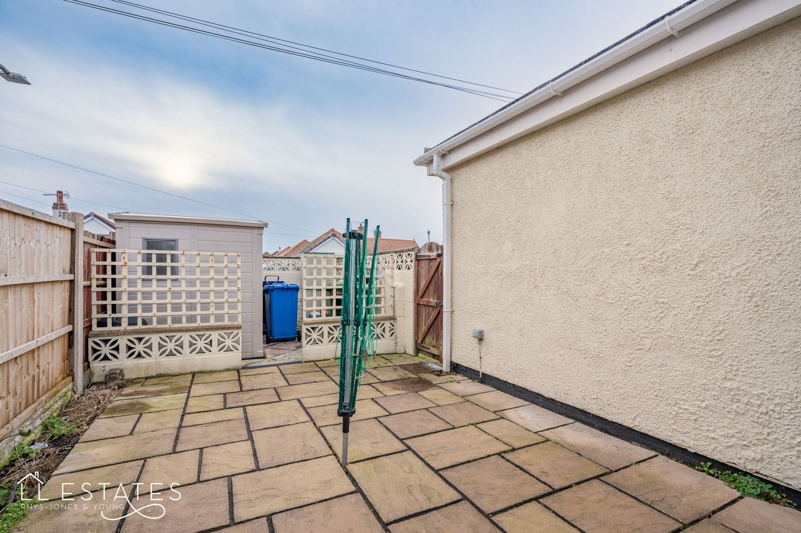 2 bed bungalow for sale in Ridgeway Avenue, Rhyl  - Property Image 11